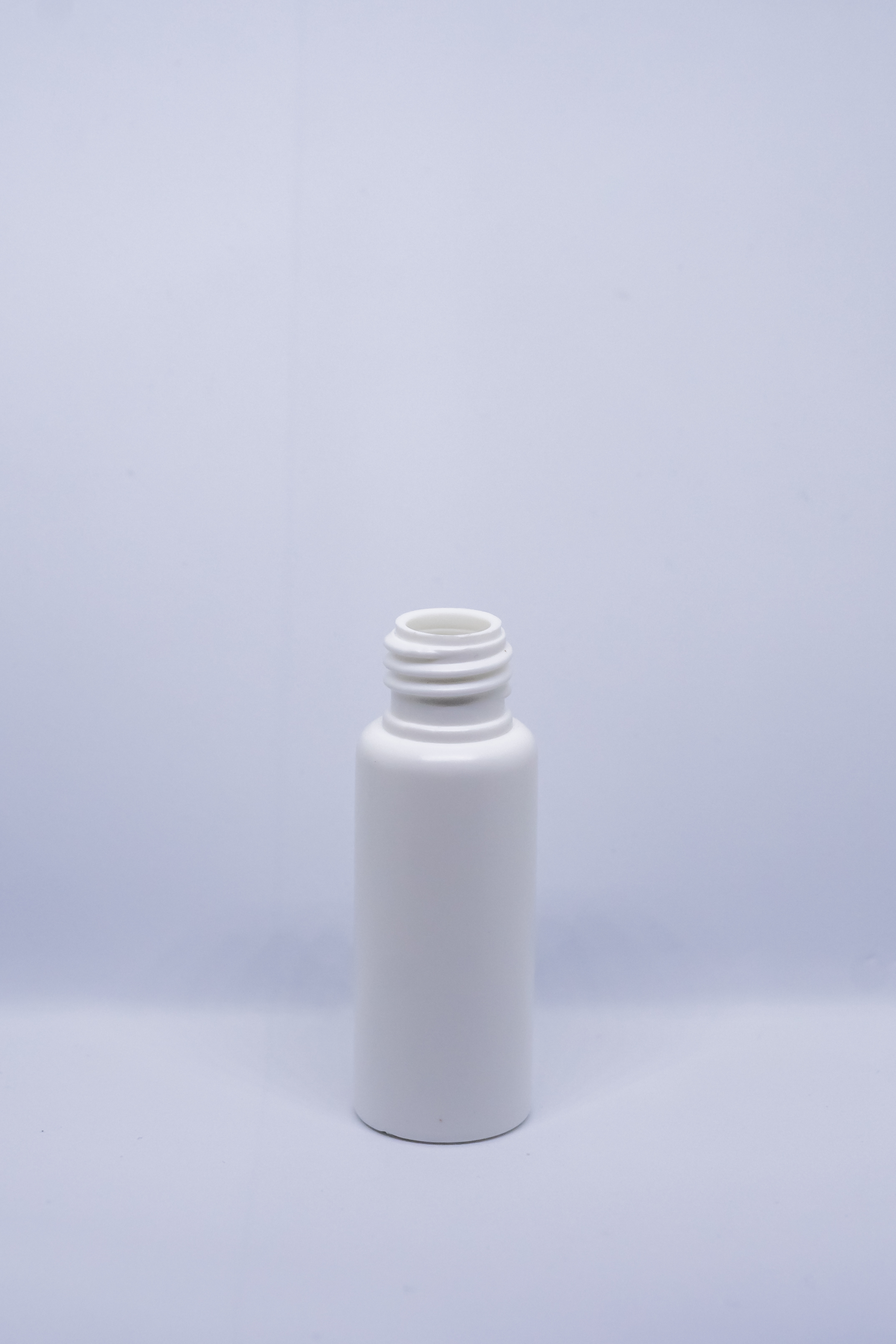 בקבוק 18 מ"ל HDPE פייה 17 מ"מ לבן