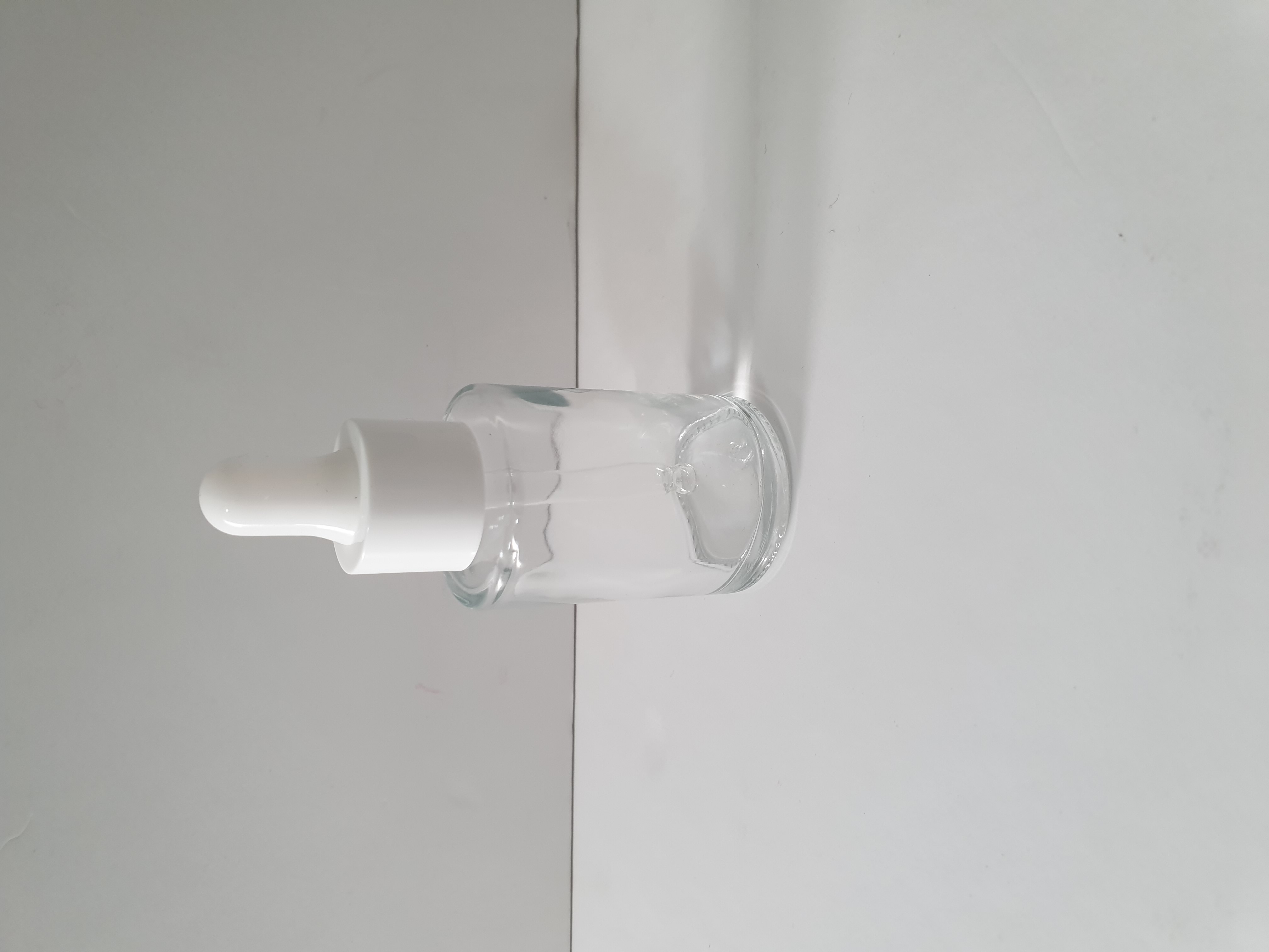 בקבוק זכוכית 30 מ"ל מעוצב עם פקק דרופר לבן